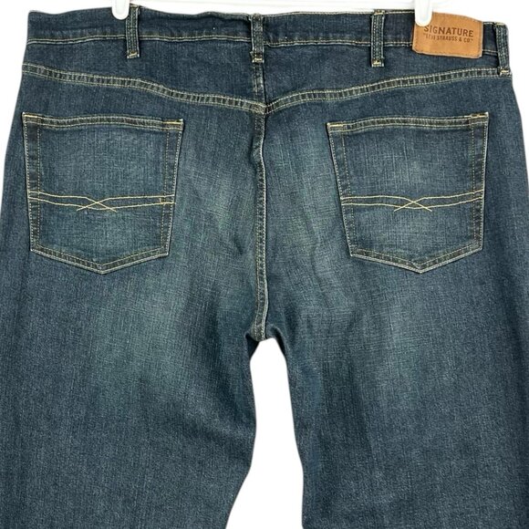 Signature Levi Strauss Men's S61 Relaxed Blue Jeans 42x30 Straight Leg Stretch - Picture 4 of 12